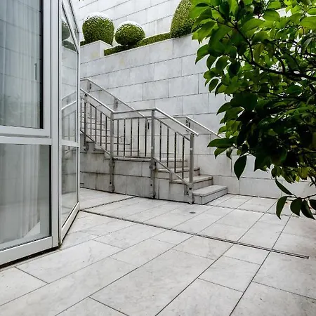 Suite-home Expo Messe Hotel 2*